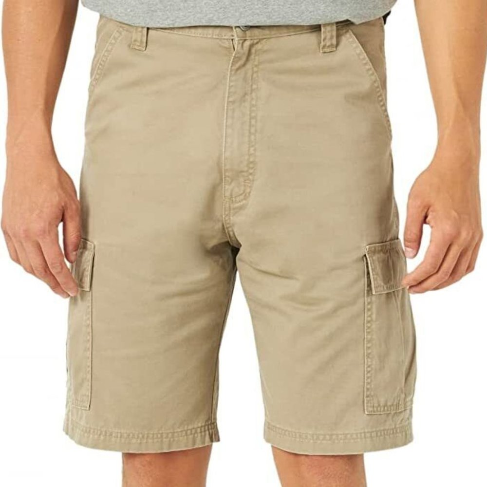 Wrangler Authentic Men's Cargo Outdoor Shorts Size 36 Color British Khaki NWOT
